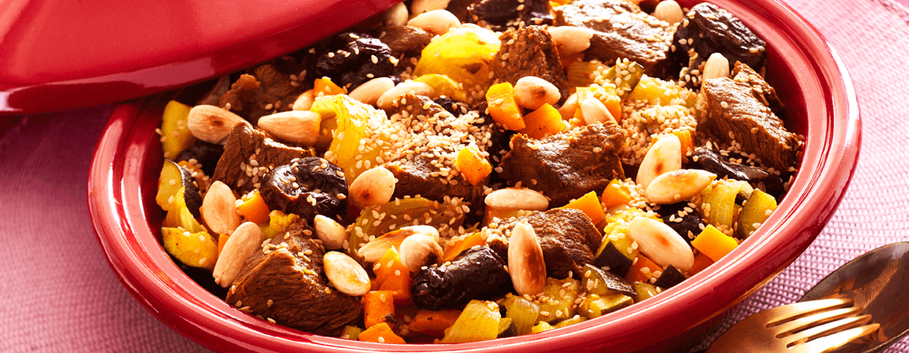 Tajine de bœuf épicé aux légumes et aux amandes : recette