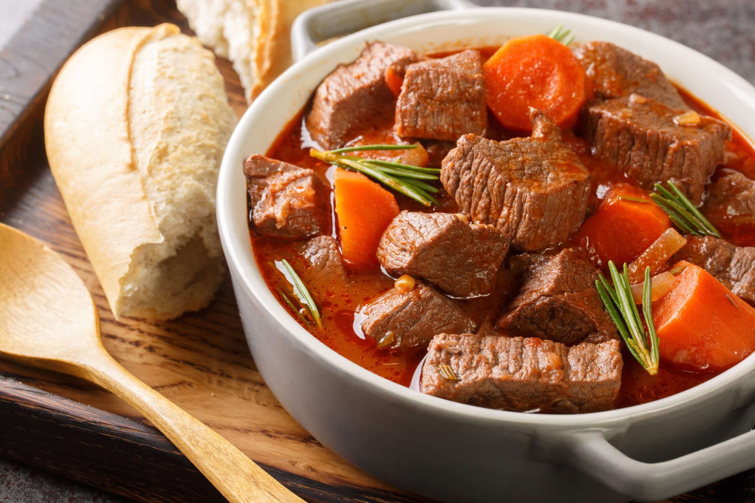 Recette de daube de bœuf aux légumes de printemps - Chez André